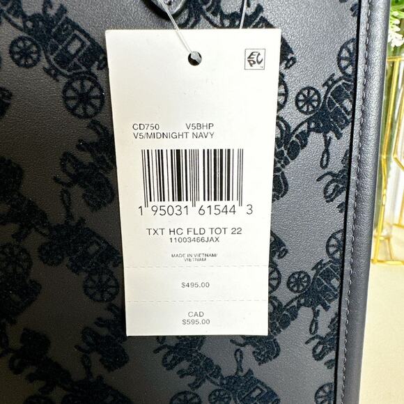 Coach CD750 Field Tote 22 With Horse And Carriage IN MIDNIGHT NAVY - Picture 6 of 6